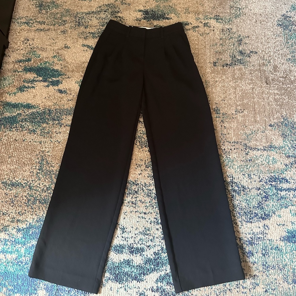 Aritzia Effortless Pant LOW RISE